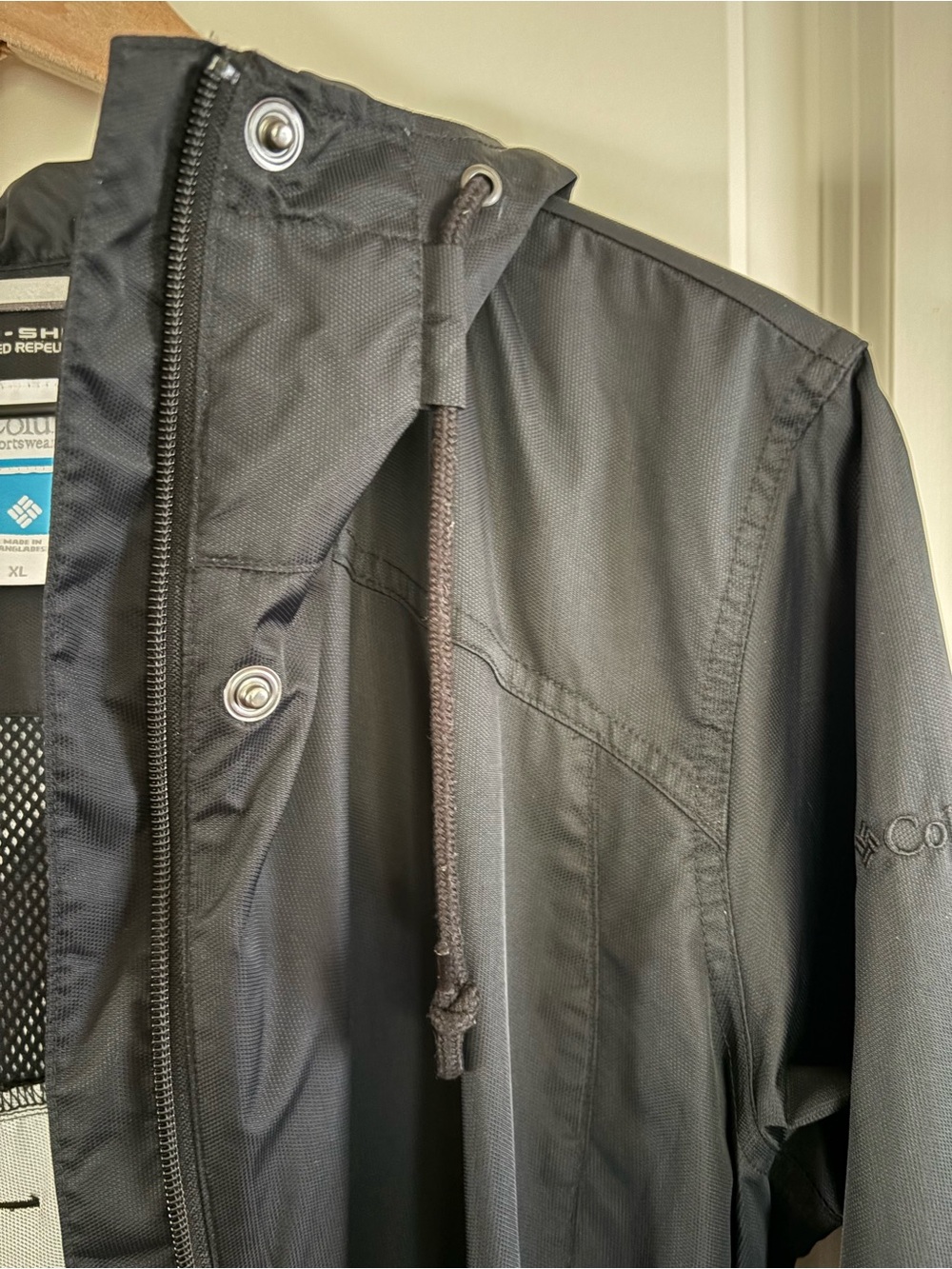 Columbia Black Hooded Trench with Waist Tie - Picture 5 of 7
